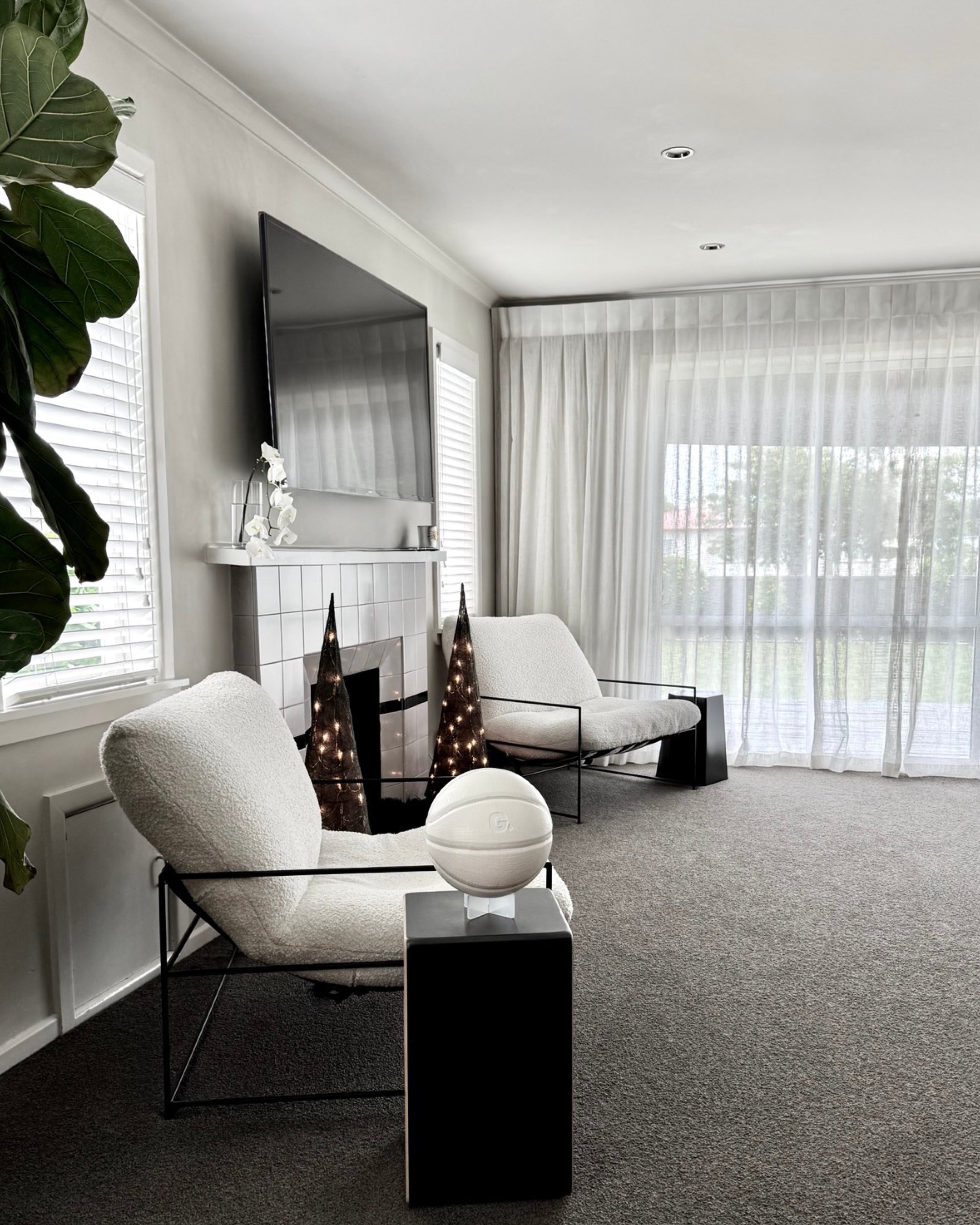 '25 SERIES Limited Edition Basketball